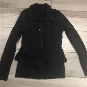 Lululemon jacket fitted black